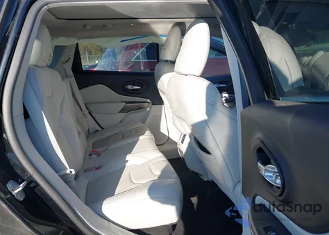 2021 Jeep Cherokee Latitude Lux 4X4 from USA, damaged, VIN 1C4PJMMX1MD235127